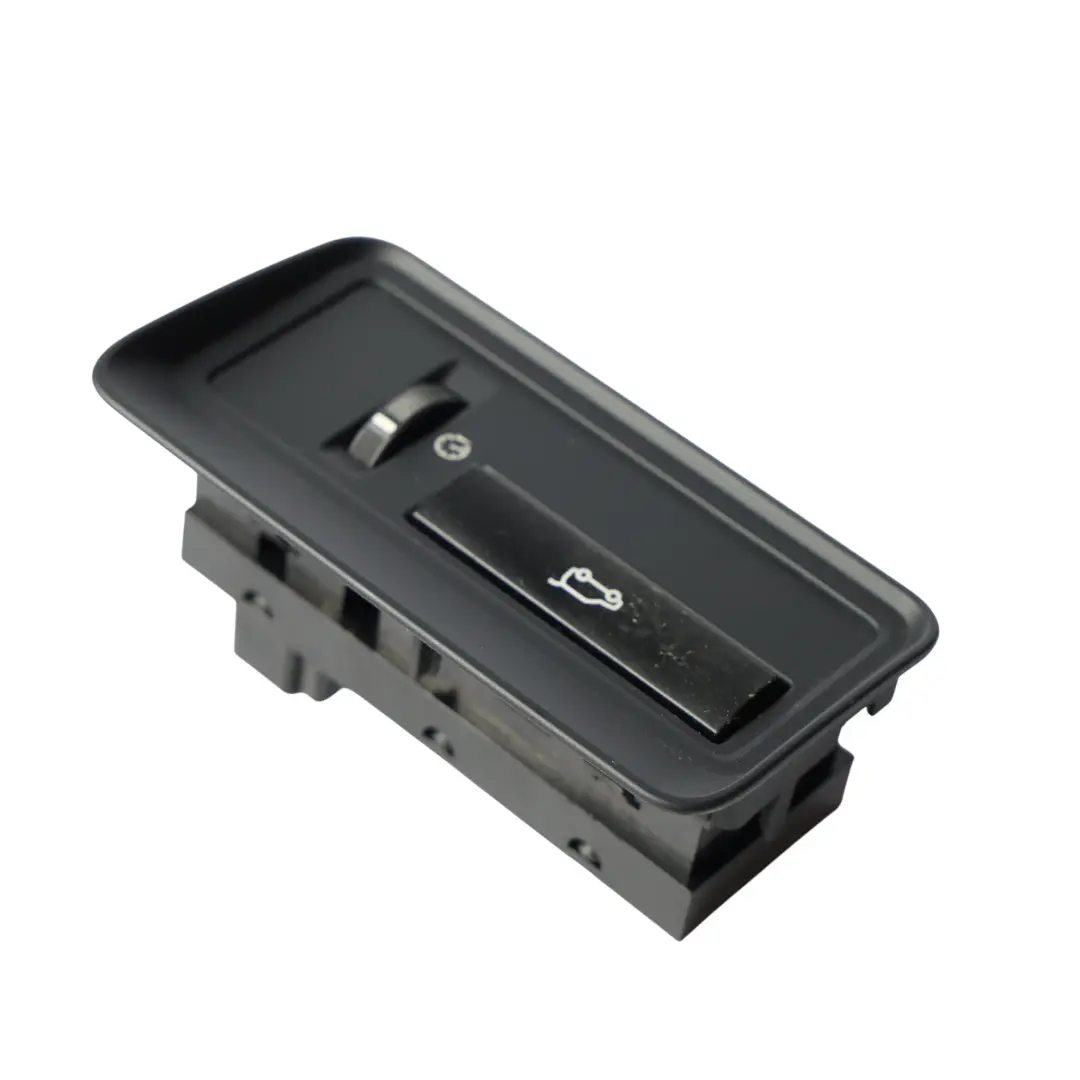 Interruttore Apertura Portellone Posteriore per Range Rover Land Rover L405 con numero di parte CPLA-11654-CA Range Rover Land Rover L405 Interruttore Apertura Portellone Posteriore - SKU CPLA-11654-CA - Numero di parte CPLA-11654-CA