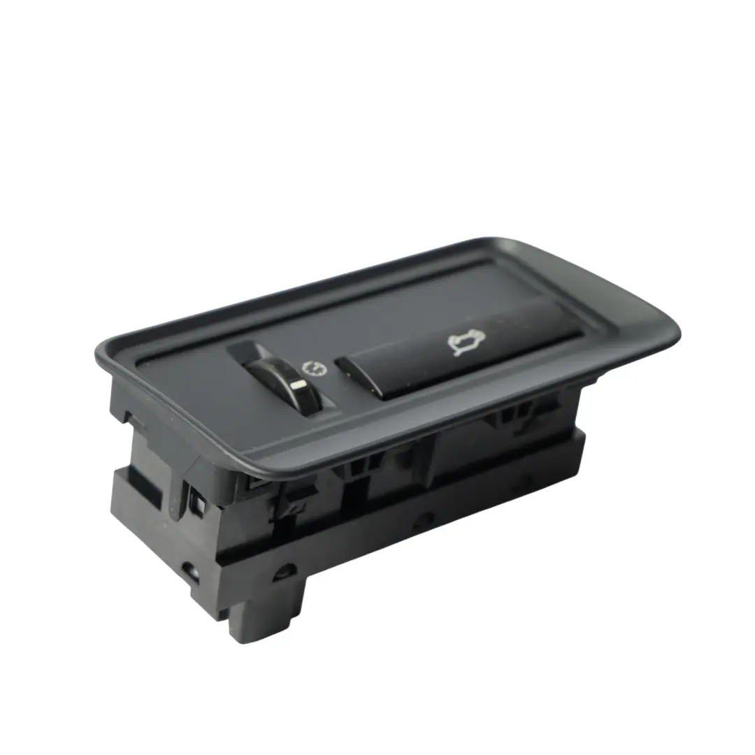 Range Rover Land Rover L405 Tailgate Release Open Switch Panel - SKU CPLA-11654-CA - Part number CPLA-11654-CA