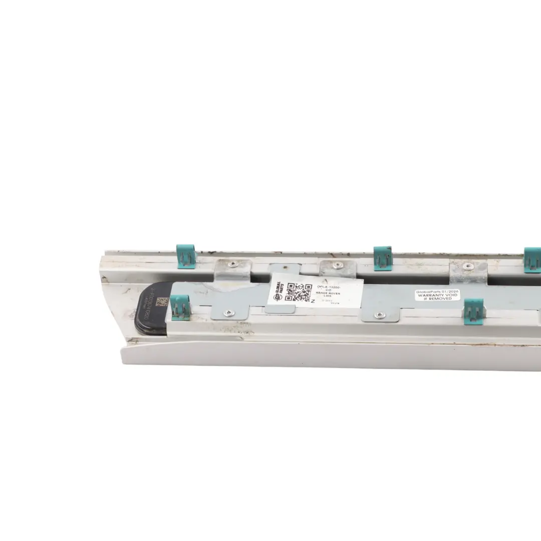 Pannello Battitacco Anteriore Destro per Range Rover L405 con numero di parte CPLA-13200-CD Range Rover L405 Pannello Battitacco Anteriore Destro - SKU CPLA-13200-CD - Numero di parte CPLA-13200-CD