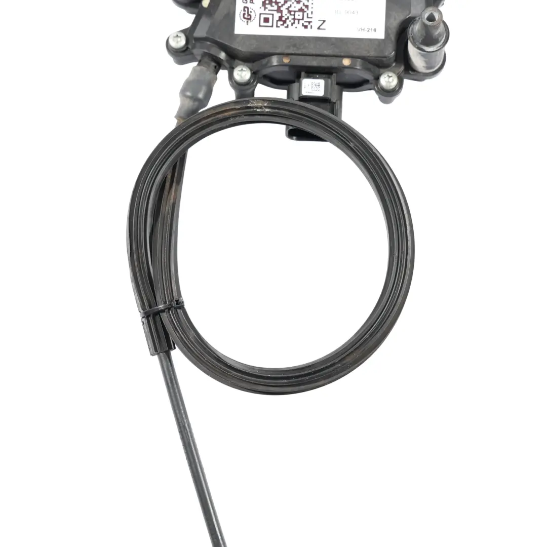 Range Rover L405 Front Door Soft Close Motor Left N/S - SKU CK52-218A42-AC - Part number CK52-218A42-AC