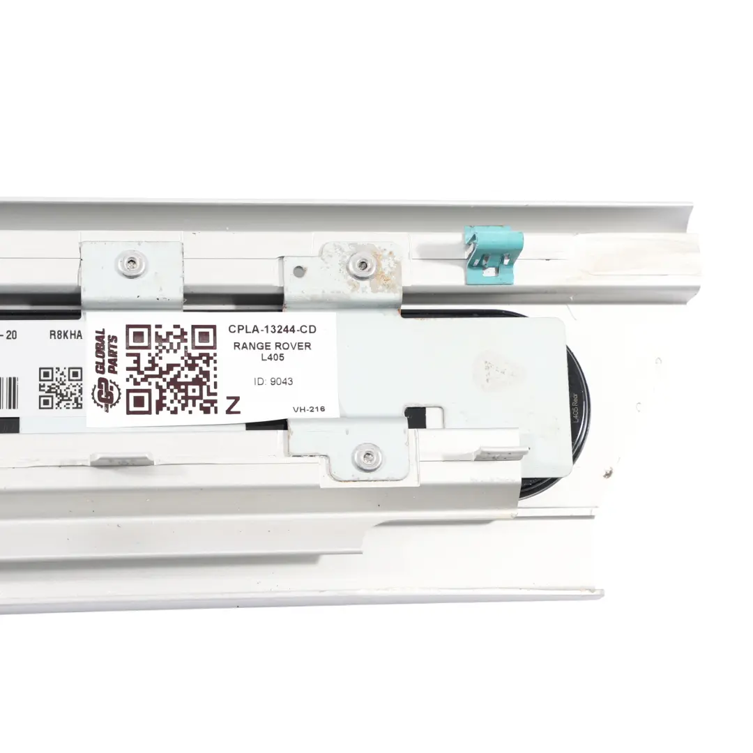 Soglia Ingreso Porta Posteriore Illuminata Destra CPLA-13245-CD per Range Rover L405 con numero di parte CPLA-13244-CD Range Rover L405 Soglia Ingreso Porta Posteriore Illuminata Destra CPLA-13245-CD - SKU CPLA-13244-CD - Numero di parte CPLA-13244-CD