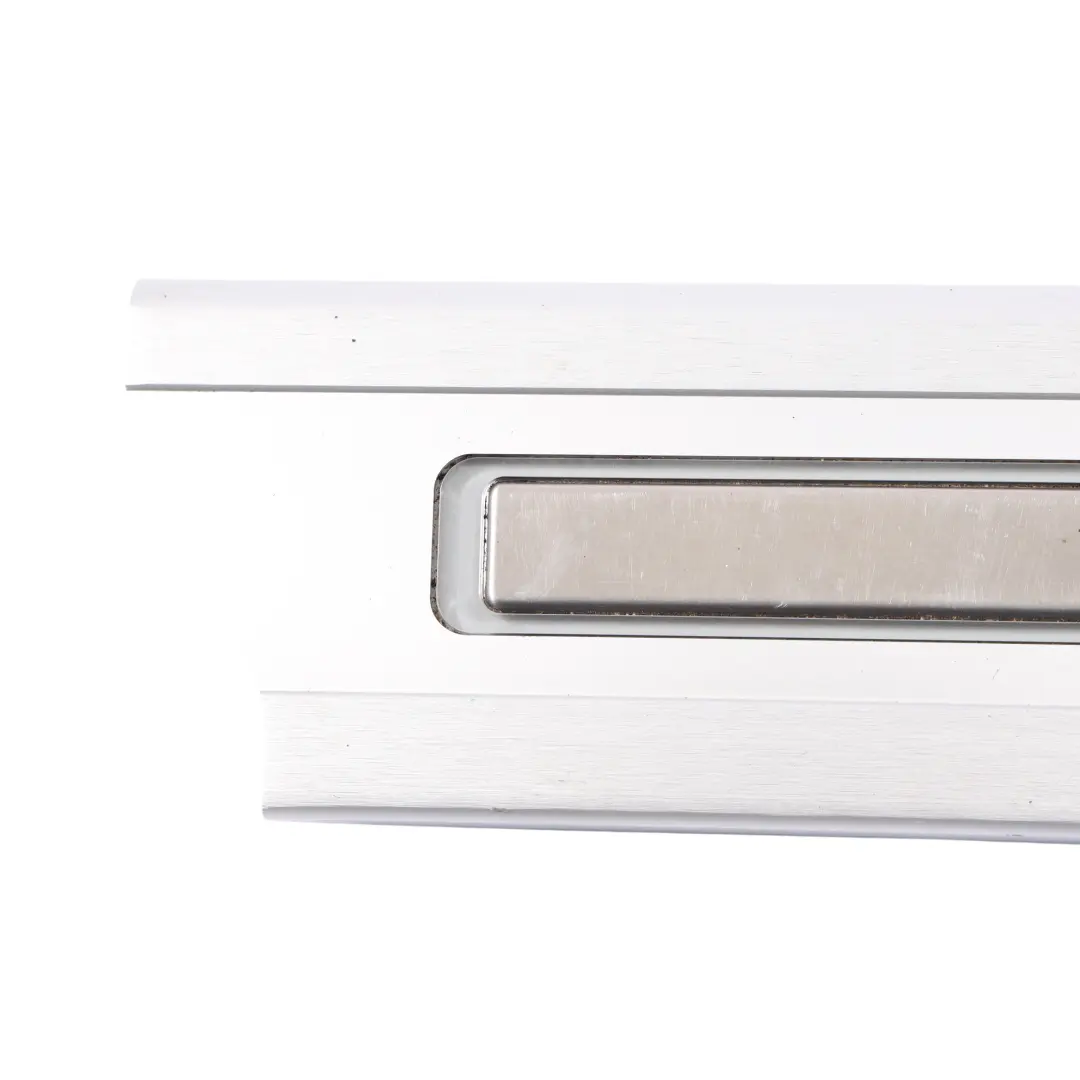 Door Entrance Sill Iluminated Right O/S CPLA-13245-CD to Range Rover L405 Rear with Part number CPLA-13244-CD Range Rover L405 Rear Door Entrance Sill Iluminated Right O/S CPLA-13245-CD - SKU CPLA-13244-CD - Part number CPLA-13244-CD