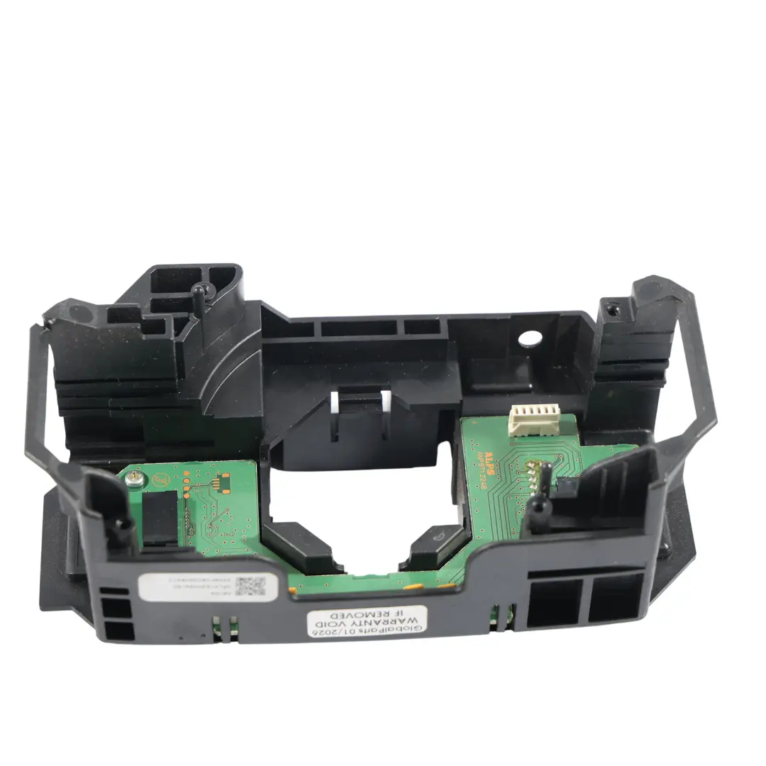 Range Rover L405 Kombi Schalter Halterung CPLA13N064SC - SKU CPLA-13N064-SC - Teilenummer CPLA-13N064-SC