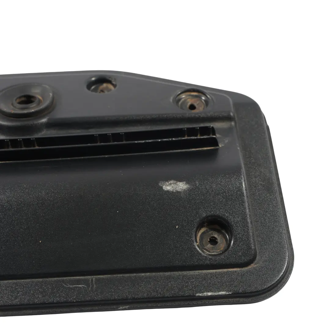 Land Rover Range Rover L405 Embellecedor Motor Portón Trasero - SKU CPLA-17C412-AB - Número de pieza CPLA-17C412-AB