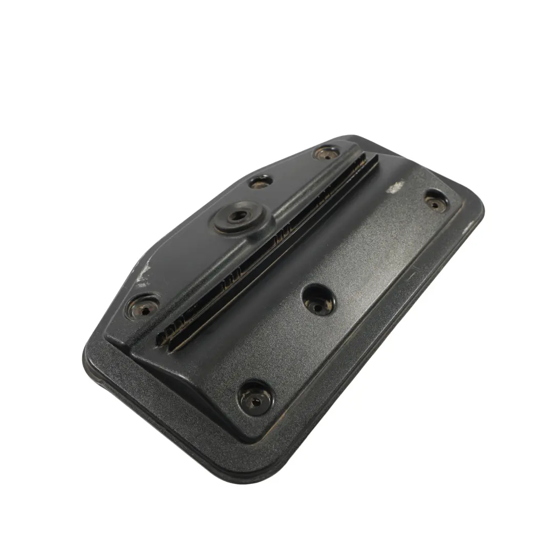 Heckklappenwischermotor Verkleidung für Land Rover Range Rover L405 mit Teilenummer CPLA-17C412-AB Land Rover Range Rover L405 Heckklappenwischermotor Verkleidung - SKU CPLA-17C412-AB - Teilenummer CPLA-17C412-AB