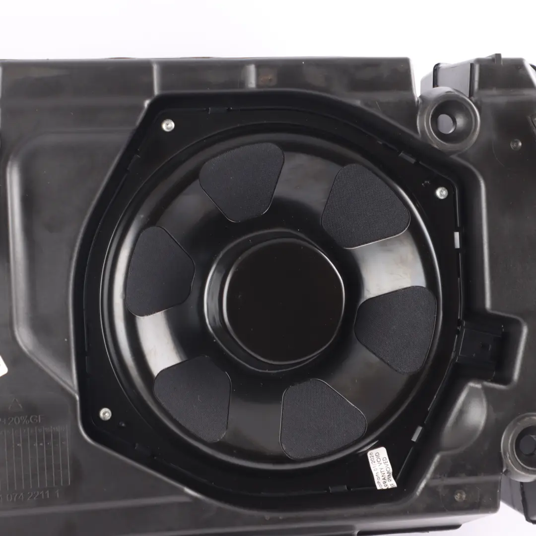 Door Upper Speaker Loudspeaker to Range Rover L405 Mid Range with Part number CPLA-18808-CA Range Rover L405 Mid Range Door Upper Speaker Loudspeaker - SKU CPLA-18808-CA - Part number CPLA-18808-CA