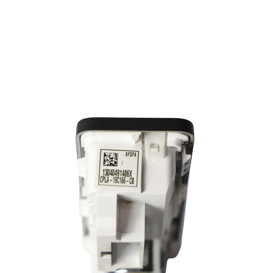 Range Rover Vogue L405 USB AUX Encendedor Enchufe Puerto Clavija - SKU CPLA-19C166-CB - Número de pieza CPLA-19C166-CB