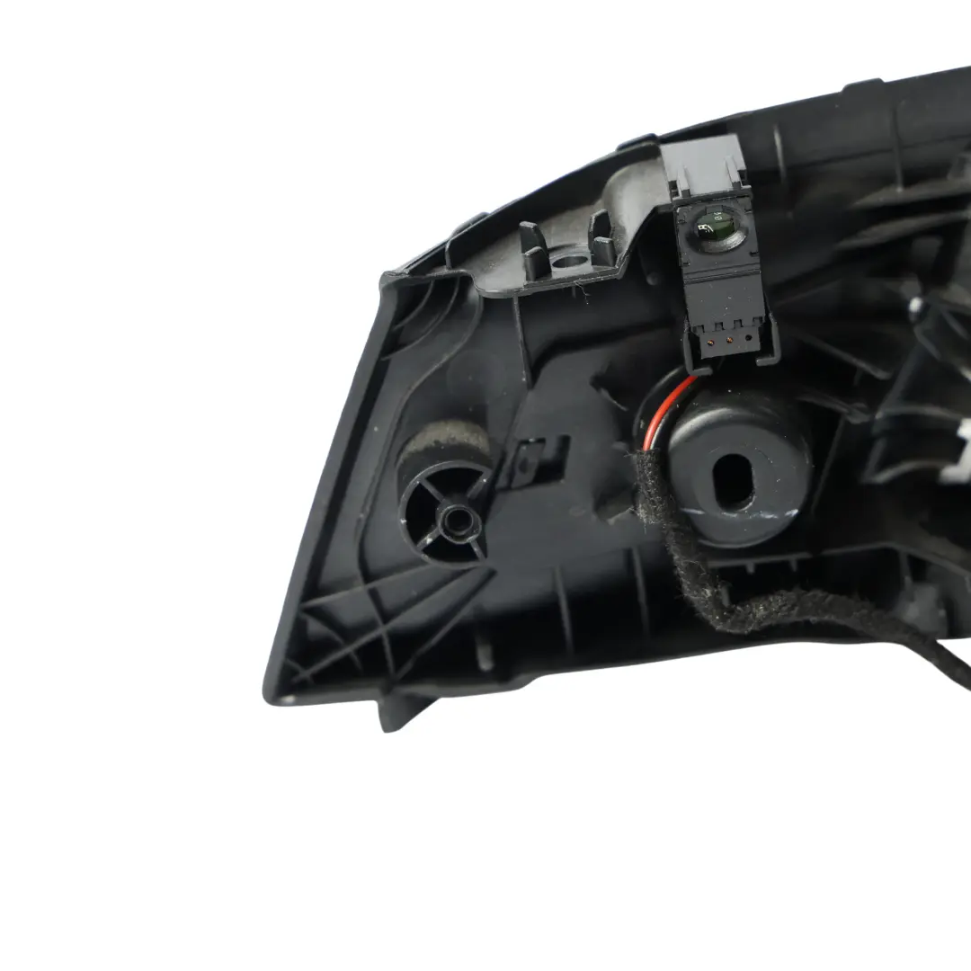 Poignée Intérieure Porte Avant Gauche pour Range Rover Land Rover L405 à propos du numéro de pièce CPLA-22601-ACW Range Rover Land Rover L405 Poignée Intérieure Porte Avant Gauche - SKU CPLA-22601-ACW - Numéro de pièce CPLA-22601-ACW