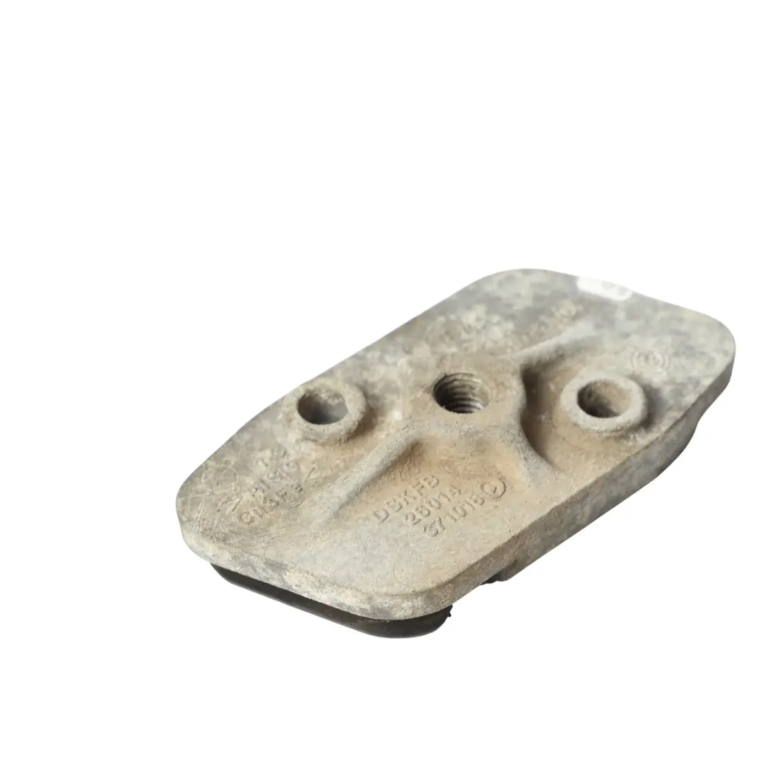 Uchwyt Mocowanie Wkładka Dyferencjału CPLA-3D079-AD do Range Rover L405 o numerze LR033205 Range Rover L405 Uchwyt Mocowanie Wkładka Dyferencjału CPLA-3D079-AD - SKU LR033205 - Numer Części LR033205