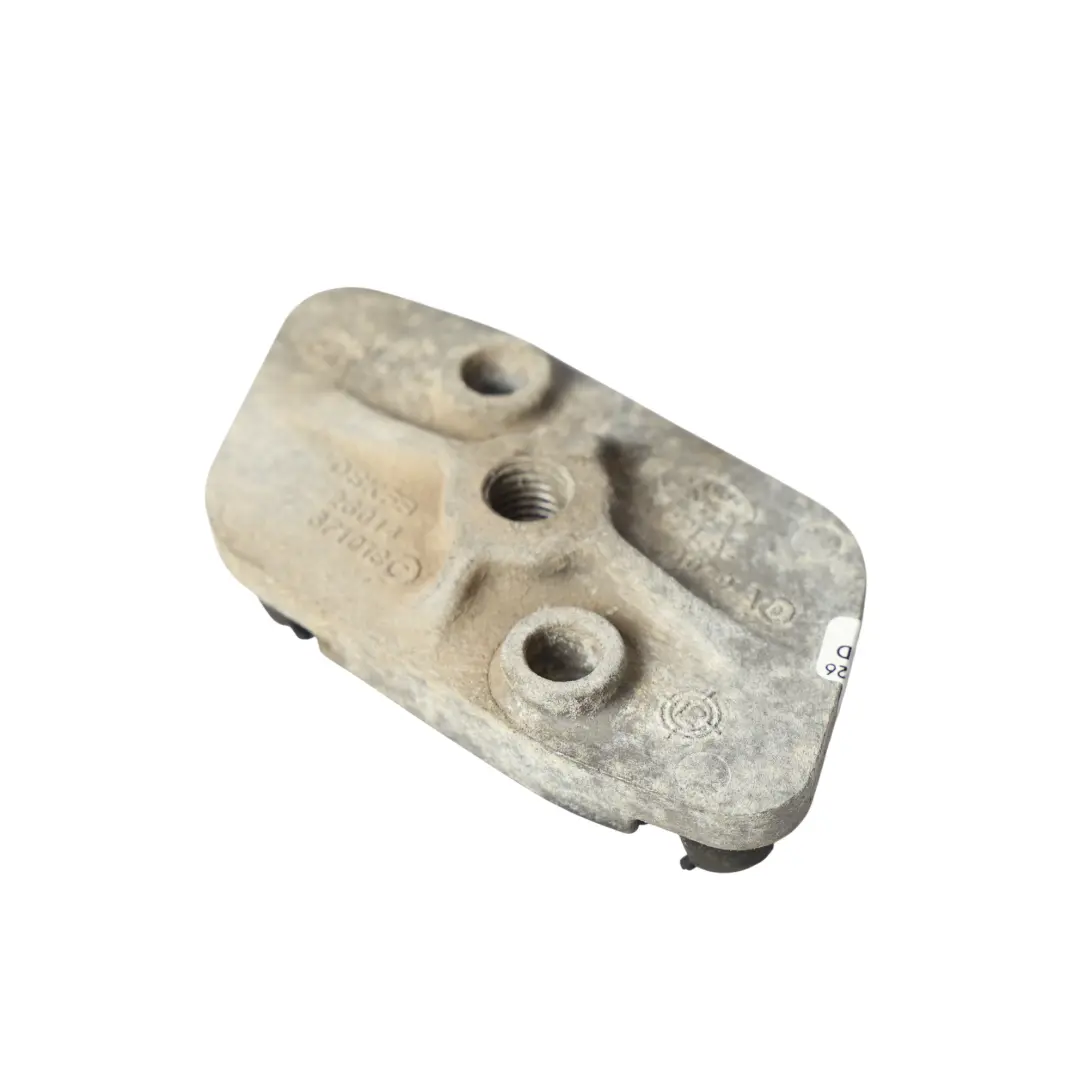 Uchwyt Mocowanie Wkładka Dyferencjału CPLA-3D079-AD do Range Rover L405 o numerze LR033205 Range Rover L405 Uchwyt Mocowanie Wkładka Dyferencjału CPLA-3D079-AD - SKU LR033205 - Numer Części LR033205