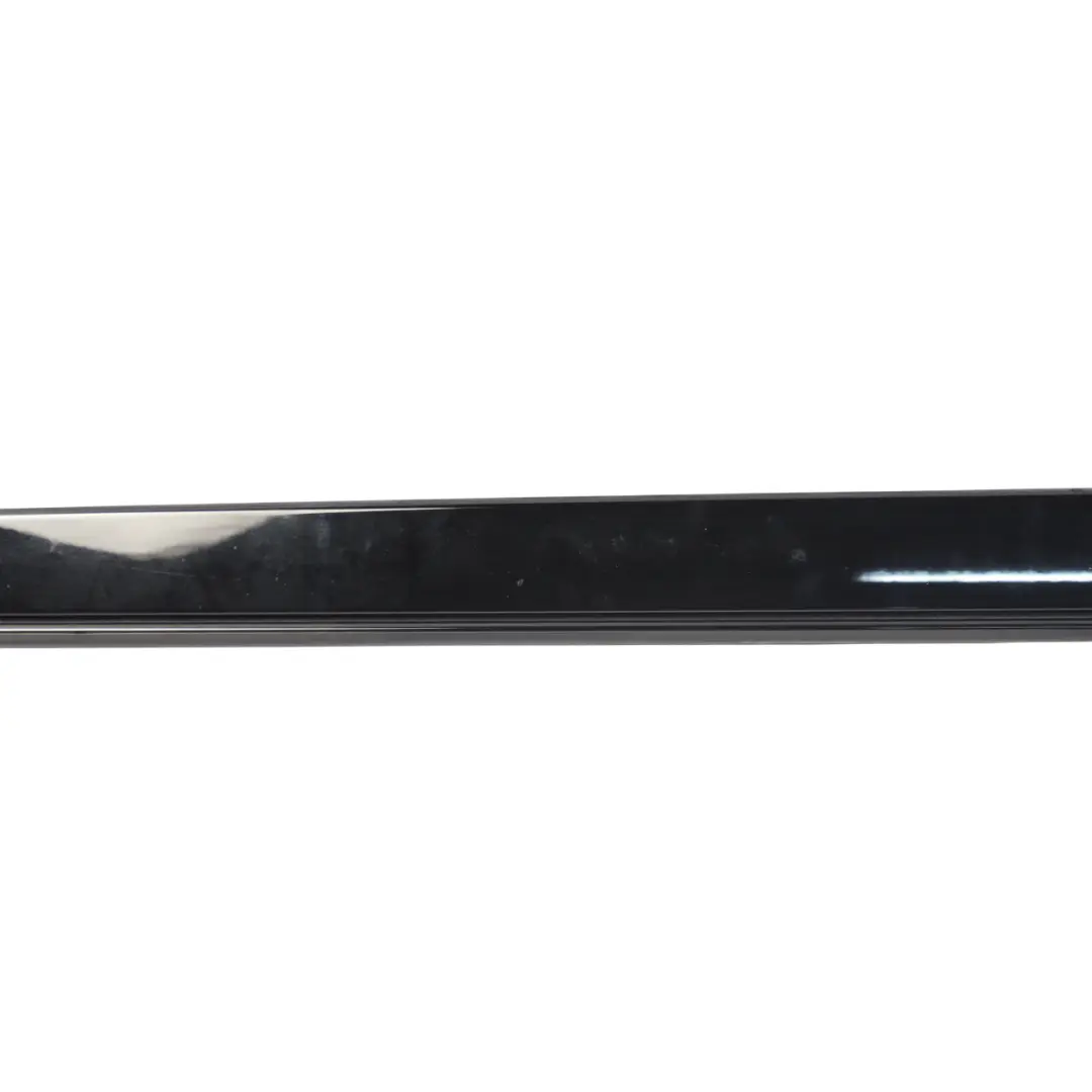 Range Rover L405 Garniture Bande Étanchéité Toit Ouvrant Gauche - SKU CPLA-517C79-AC - Numéro de pièce CPLA-517C79-AC