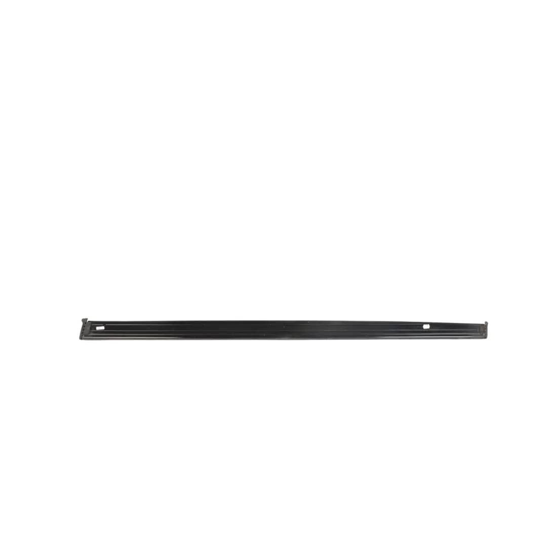 Range Rover L405 Garniture Bande Étanchéité Toit Ouvrant Gauche - SKU CPLA-517C79-AC - Numéro de pièce CPLA-517C79-AC