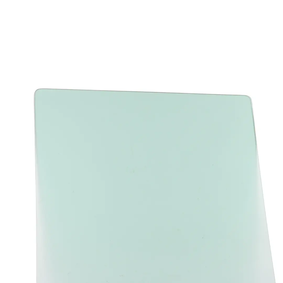 Door Window Glass Left N/S AS2 5H2221422BA to Land Rover Discovery 3 L319 Rear with Part number CVB500290 Land Rover Discovery 3 L319 Rear Door Window Glass Left N/S AS2 5H2221422BA - SKU CVB500290 - Part number CVB500290