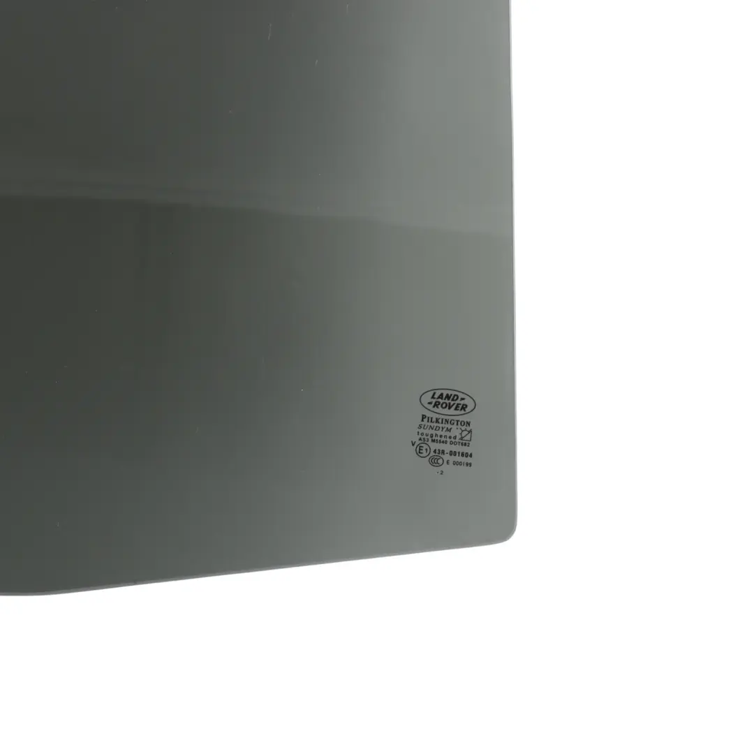 Cristal Ventana Puerta Trasera Derecha 5H22-19H200-AA para Land Rover Discovery L319 con número de pieza CVB500300 Land Rover Discovery L319 Cristal Ventana Puerta Trasera Derecha 5H22-19H200-AA - SKU CVB500300 - Número de pieza CVB500300