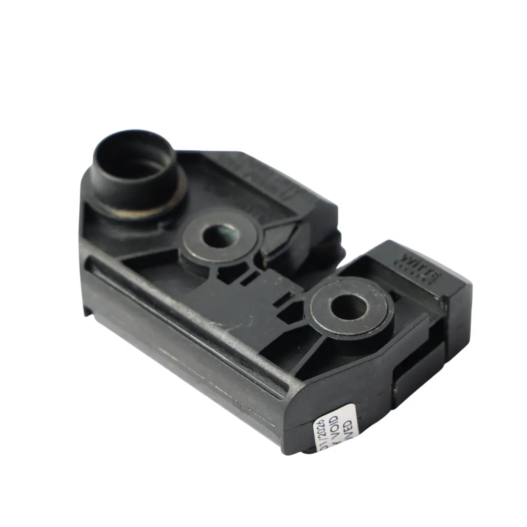 Cerradura Del Portón Trasero Izquierdo para Land Rover Discovery 4 L319 con número de pieza CWC500030 Land Rover Discovery 4 L319 Cerradura Del Portón Trasero Izquierdo - SKU CWC500030-1 - Número de pieza CWC500030