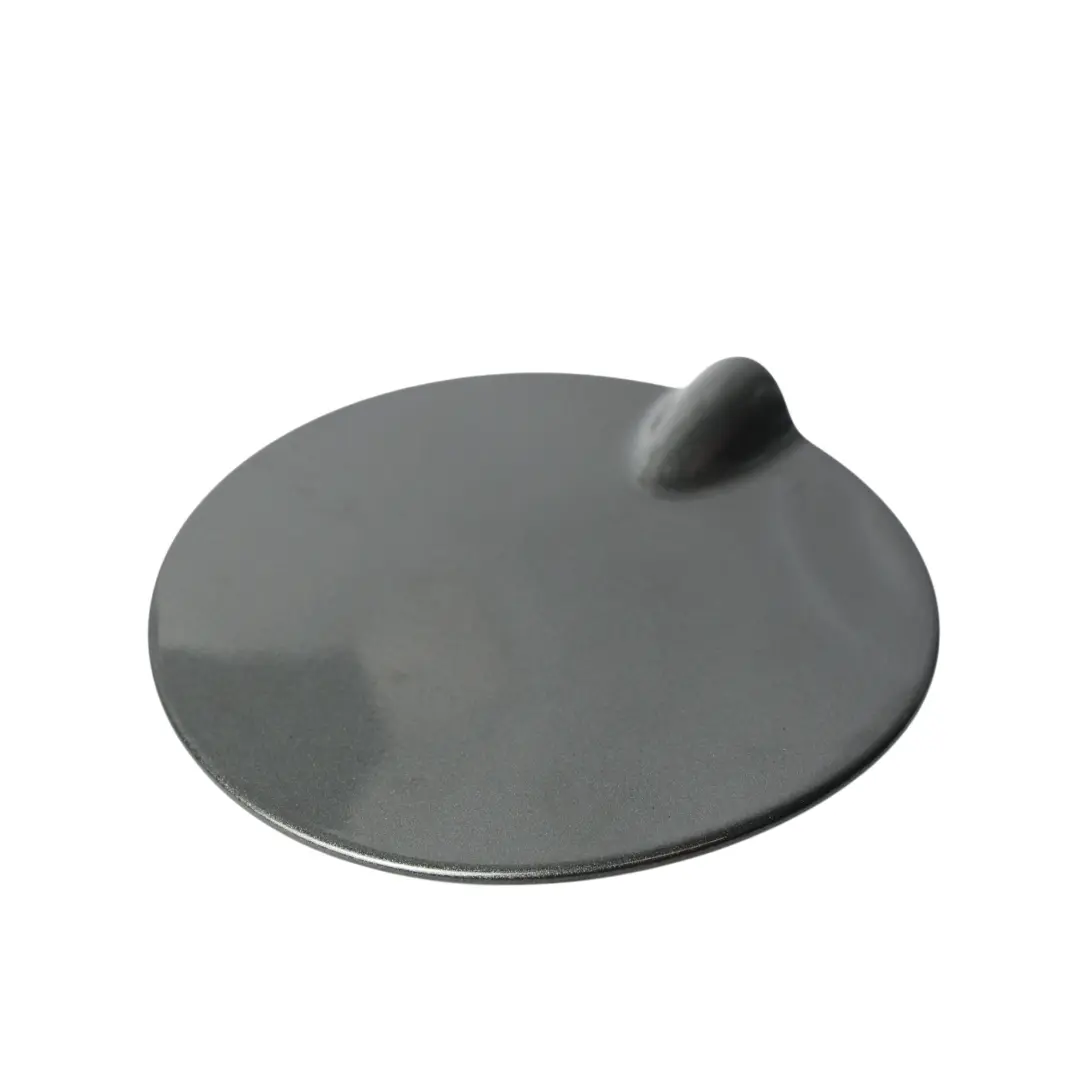 Ford Fiesta MK7 Tappo Coperchio Sportello Carburante Magnetic - SKU D1BB-A405A02-AAW-MGT - Numero di parte D1BB-A405A02-AAW