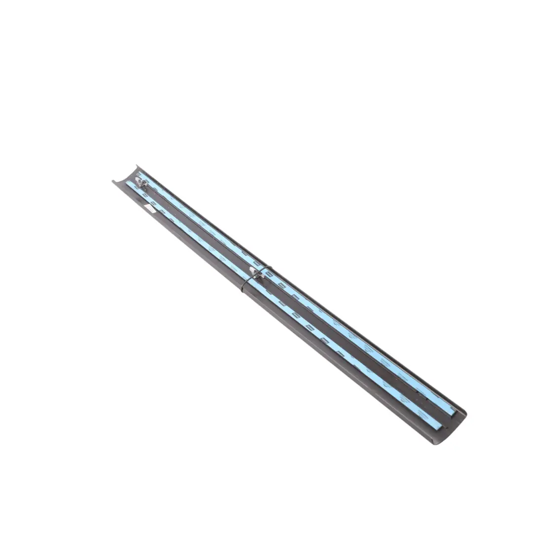 Land Rover Discovery IV Garniture Vitre Arrière Droite Côté Conducteur Noire - SKU DDF500081PVL-SAB - Numéro de pièce DDF500081PVL