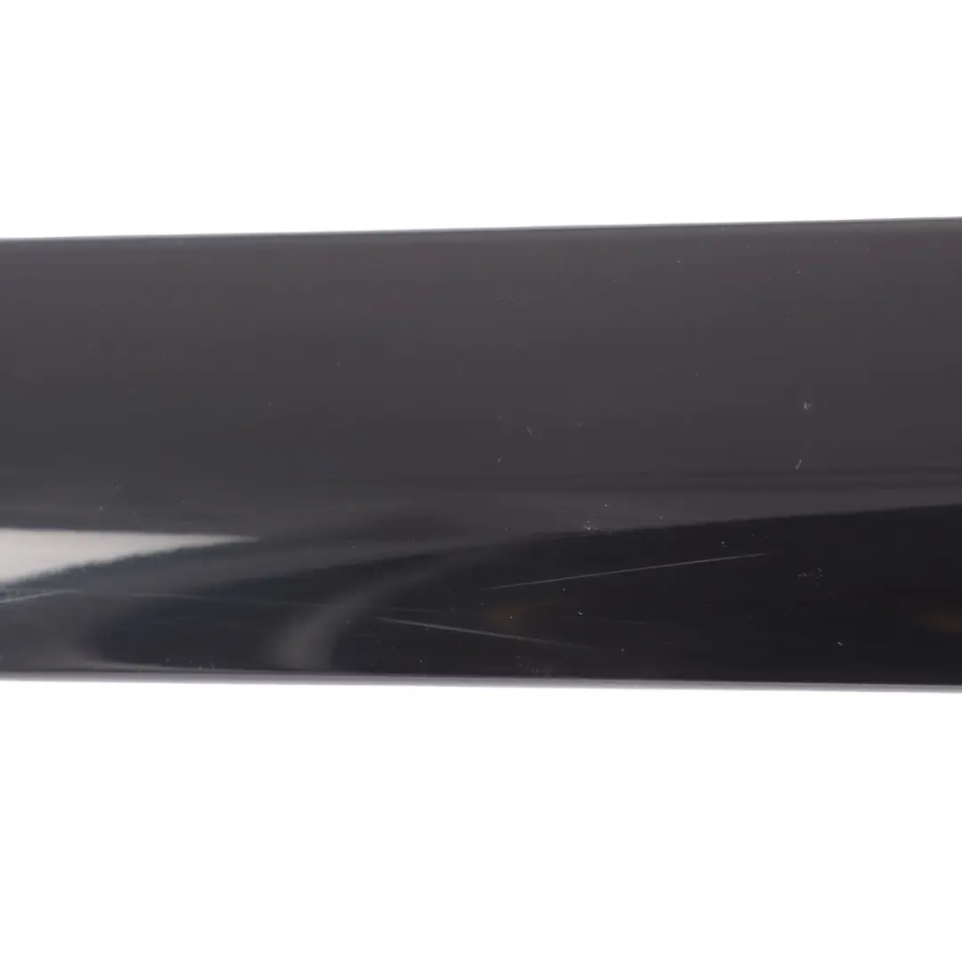 Moulure Vitre Quart Brillant Gauche pour Land Rover Discovery 4 L319 à propos du numéro de pièce DDF500091PVL Land Rover Discovery 4 L319 Moulure Vitre Quart Brillant Gauche - SKU DDF500091PVL - Numéro de pièce DDF500091PVL