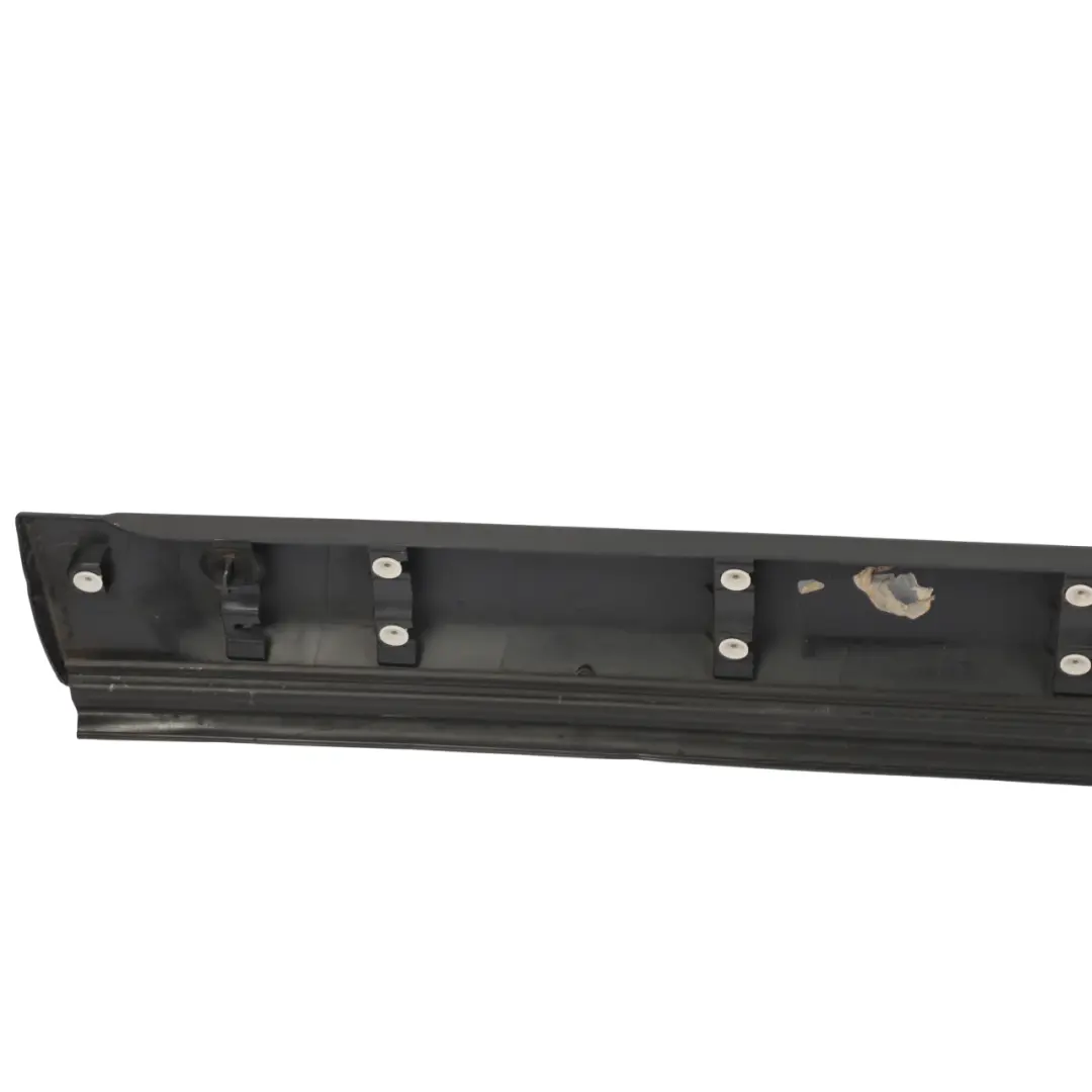 Moldura Puerta Delantera Derecha para Land Rover Discovery 3 L319 con número de pieza DGP000123 Land Rover Discovery 3 L319 Moldura Puerta Delantera Derecha - SKU DGP000123 - Número de pieza DGP000123