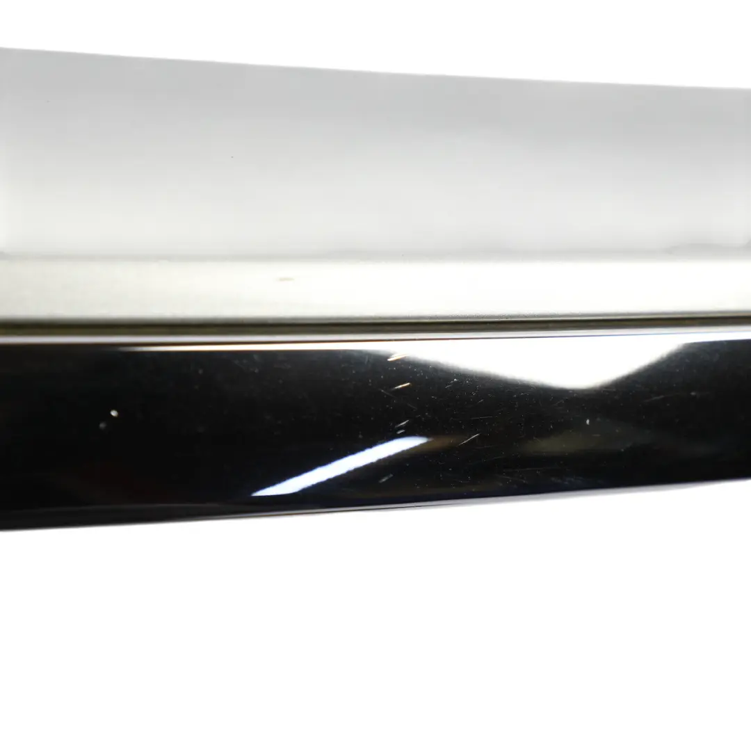 Handle Mould Finish LR026340 DH52-F43400 to Land Rover Freelander 2 L359 Tailgate with Part number DH52-F43400-BEW-INS Land Rover Freelander 2 L359 Tailgate Handle Mould Finish LR026340 DH52-F43400 - SKU DH52-F43400-BEW-INS - Part number DH52-F43400-BEW-INS