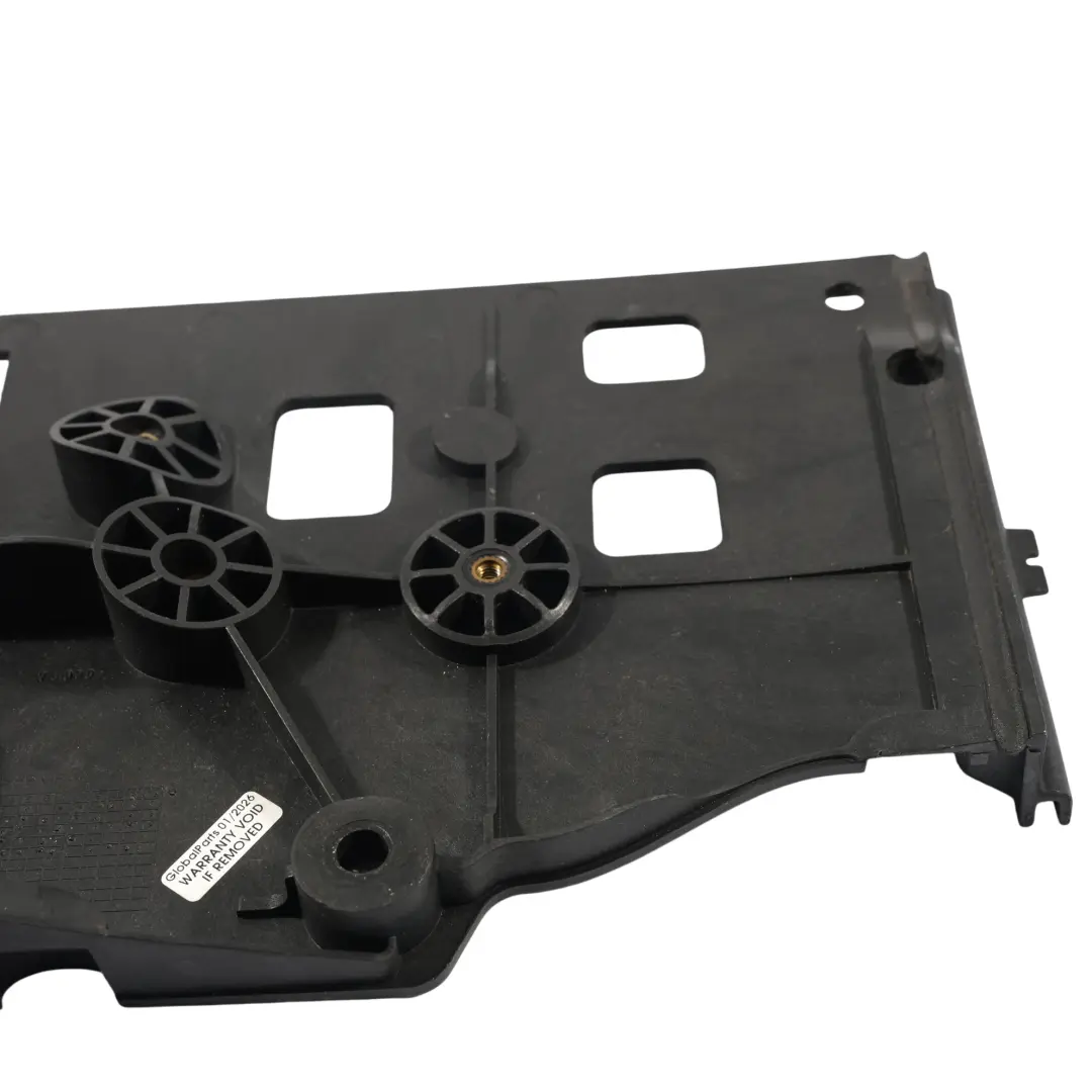 Land Rover Discovery 3 L319 Panel Base Caja Bateria Exterior Derecha - SKU DWM-500021 - Número de pieza DWM