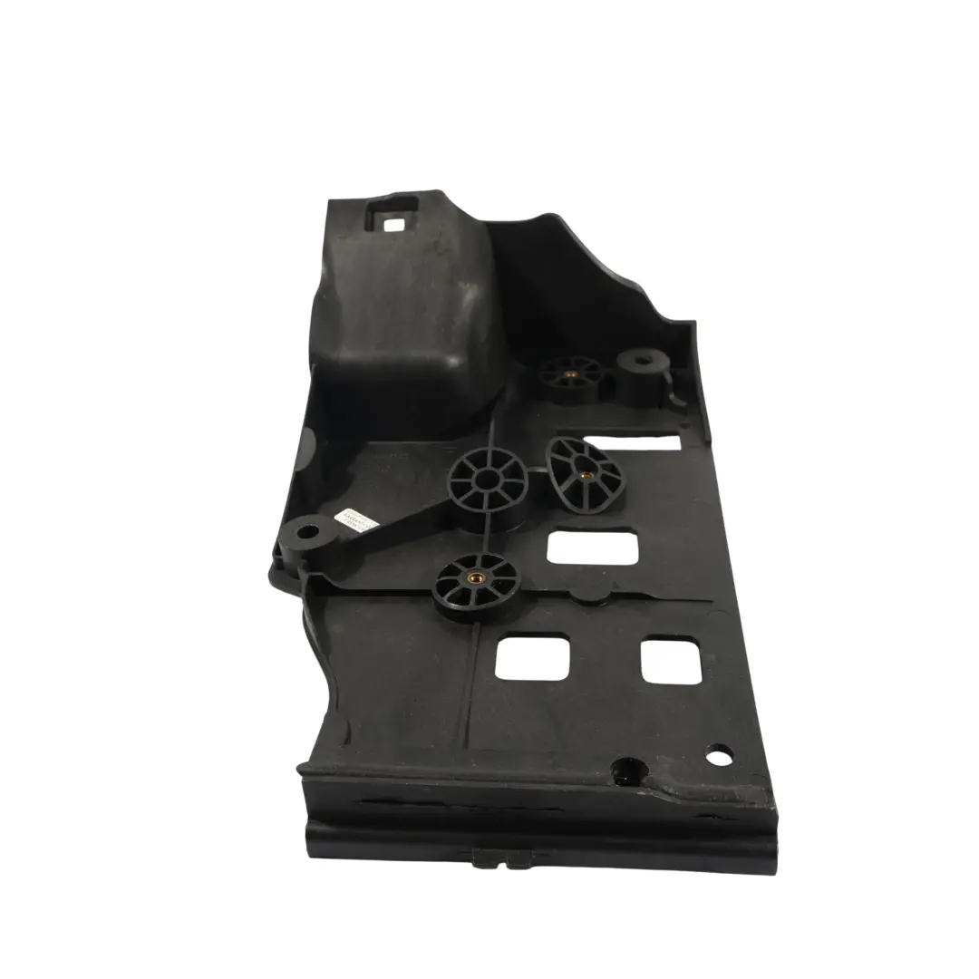 Scatola Batteria Pannello Base Destro per Land Rover Discovery 3 L319 con numero di parte DWM Land Rover Discovery 3 L319 Scatola Batteria Pannello Base Destro - SKU DWM-500021 - Numero di parte DWM