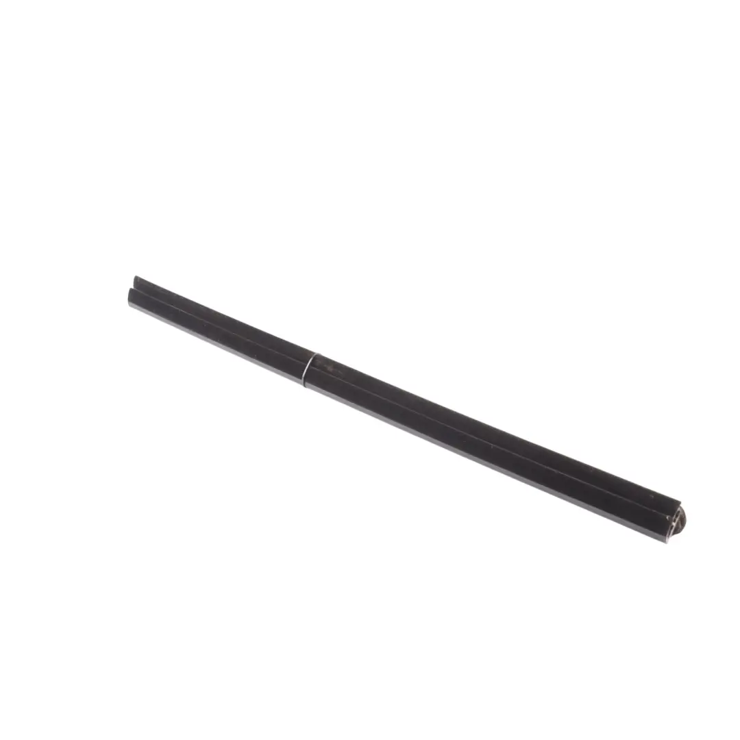 MK6 T6 Uszczelka Szyby Drzwi Przednich Prawa do Ford Ranger o numerze EB3B-26201A36-AA Ford Ranger MK6 T6 Uszczelka Szyby Drzwi Przednich Prawa - SKU EB3B-26201A36-AA - Numer Części EB3B-26201A36-AA