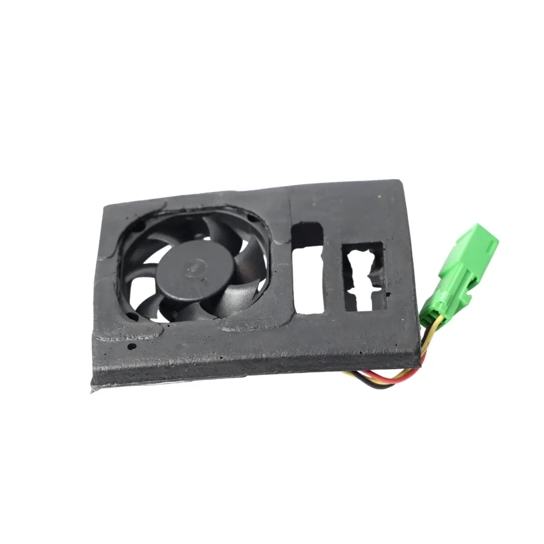 Ventilateur de Rétroviseur pour Land Rover Discovery Sport L550 à propos du numéro de pièce HPLA-17F682-AC Land Rover Discovery Sport L550 Ventilateur de Rétroviseur - SKU HPLA-17F682-AC - Numéro de pièce HPLA-17F682-AC