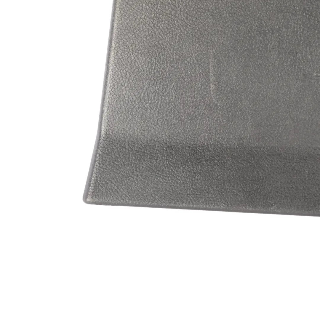 Panneau Rangement Coffre Gauche ERS500090 pour Land Rover Discovery 3 L319 à propos du numéro de pièce ERS500030PVJ Land Rover Discovery 3 L319 Panneau Rangement Coffre Gauche ERS500090 - SKU ERS500030PVJ - Numéro de pièce ERS500030PVJ