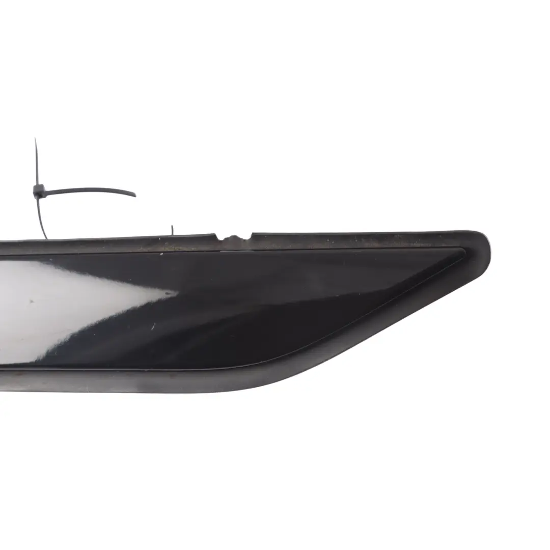 Land Rover Discovery L550 Moldura Techo Trasera Izquierda Negro Santorini 820 - SKU LR073116-SAB - Número de pieza FK52-50463-A