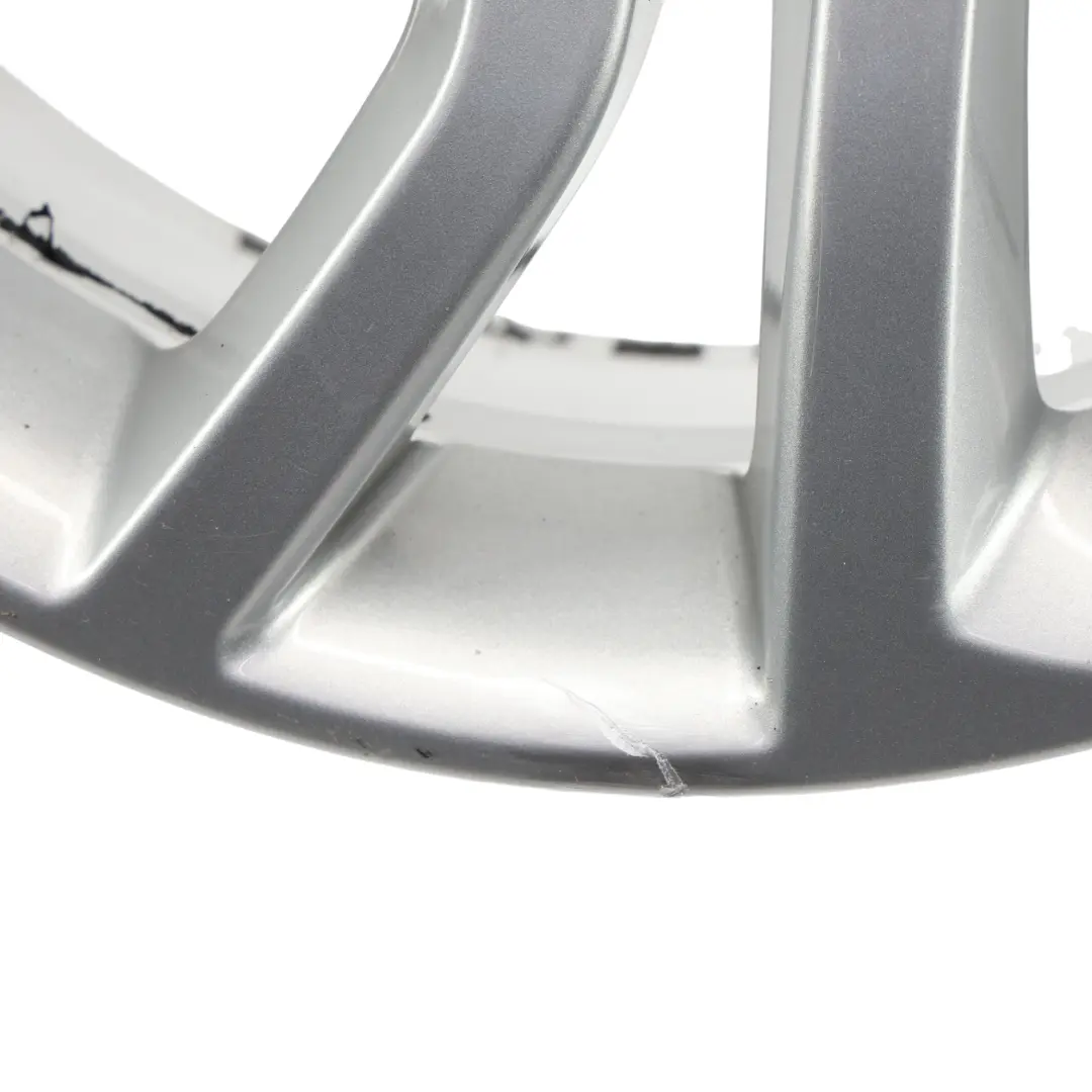 Silberne Alufelge 18" 8J ET:45 für Land Rover Discovery Sport L550 mit Teilenummer FK72-1007-CB Land Rover Discovery Sport L550 Silberne Alufelge 18" 8J ET:45 - SKU FK72-1007-CB-1 - Teilenummer FK72-1007-CB