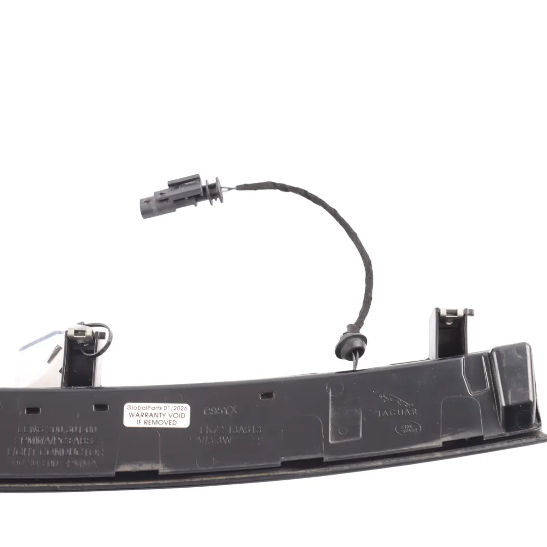 Trzecie Światło Stopu Tylne do Land Rover Discovery Sport L550 o numerze FK72-13A613-AC Land Rover Discovery Sport L550 Trzecie Światło Stopu Tylne - SKU FK72-13A613-AC - Numer Części FK72-13A613-AC