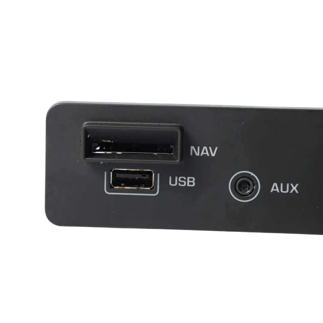 Port USB Multimédia Carte SD Prise pour Land Rover Discovery L550 à propos du numéro de pièce FK72-19C166-BD Land Rover Discovery L550 Port USB Multimédia Carte SD Prise - SKU FK72-19C166-BD - Numéro de pièce FK72-19C166-BD