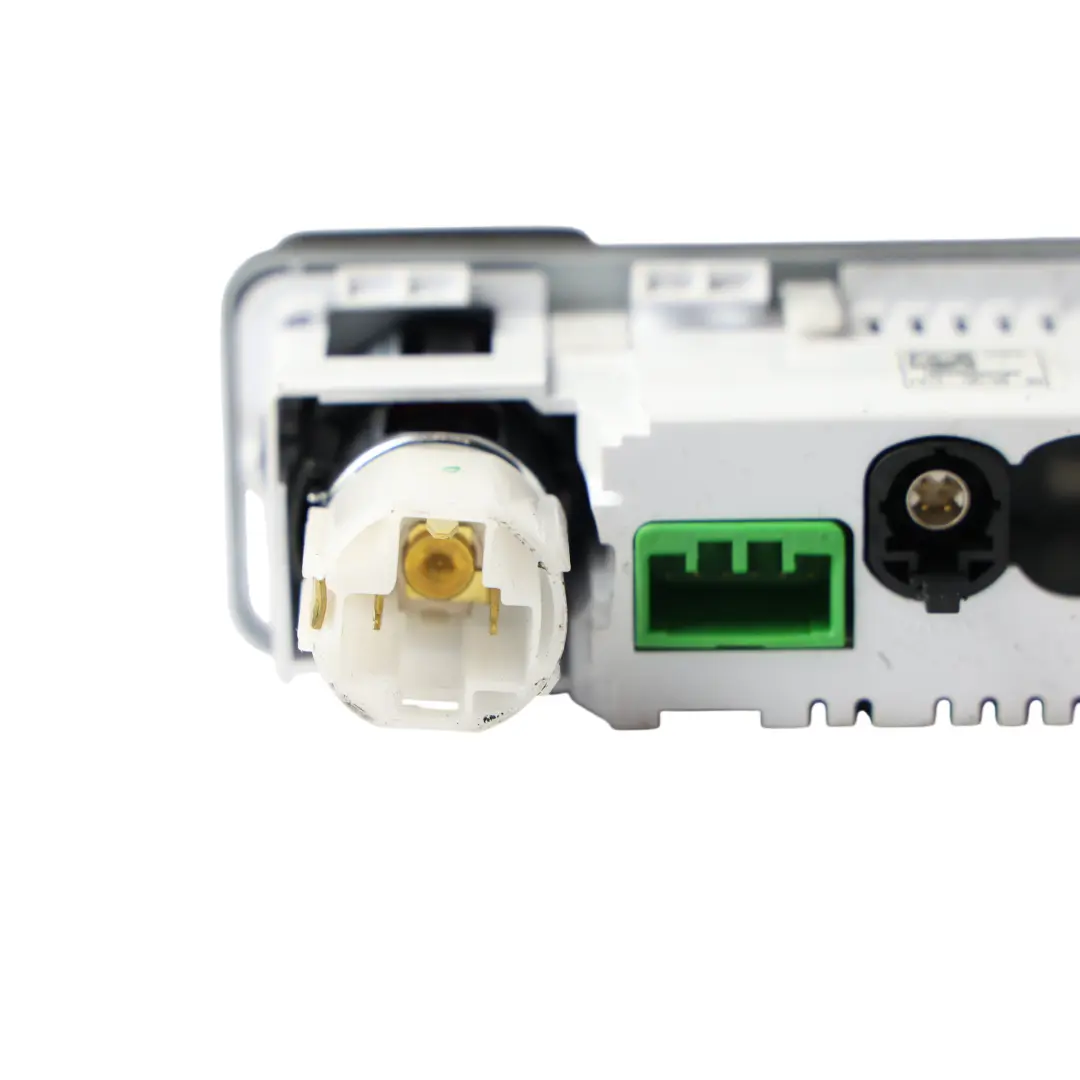 Land Rover Discovery L550 Gniazdo USB Karty SD - SKU FK72-19C166-BD - Numer Części FK72-19C166-BD