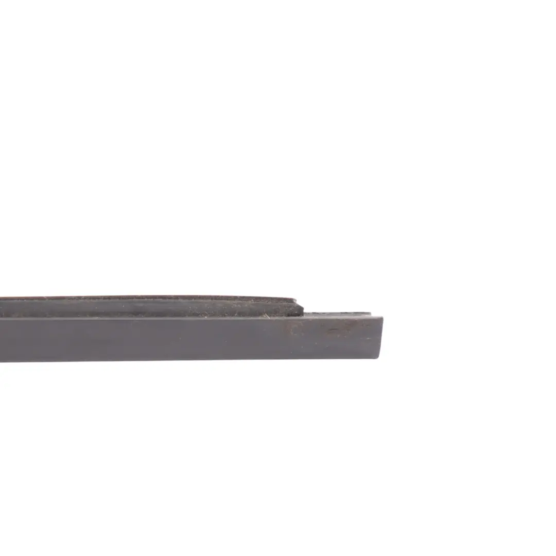 Front Door Window Weatherstrip Right O/S FK72201A38A to Land Rover Discovery L550 with Part number FK72-201A38-A Land Rover Discovery L550 Front Door Window Weatherstrip Right O/S FK72201A38A - SKU FK72-201A38-A - Part number FK72-201A38-A