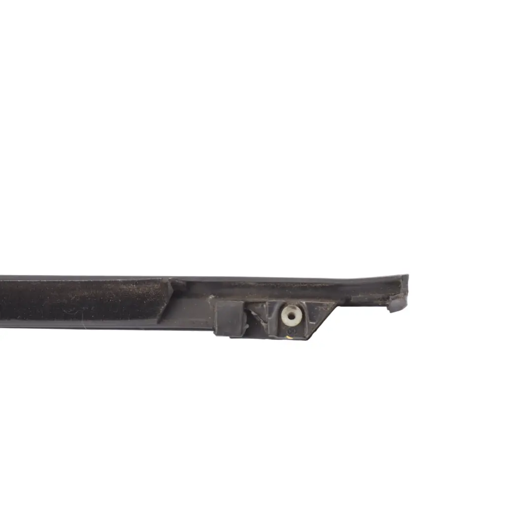 Land Rover Discovery L550 Front Door Window Weatherstrip Right O/S FK72201A38A - SKU FK72-201A38-A - Part number FK72-201A38-A