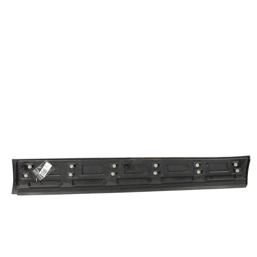 Rivestimento Porta Laterale Posteriore Sinistra per Land Rover L550 con numero di parte FK72-21065-ADW Land Rover L550 Rivestimento Porta Laterale Posteriore Sinistra - SKU FK72-21065-ADW - Numero di parte FK72-21065-ADW