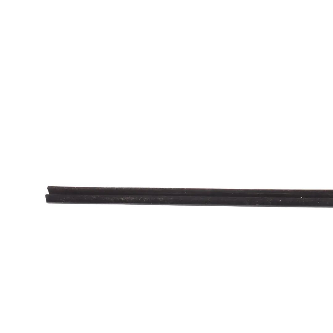 Land Rover Discovery L550 Fensterdichtung Vordertür Links - SKU FK72-21435-A - Teilenummer FK72-21435-A