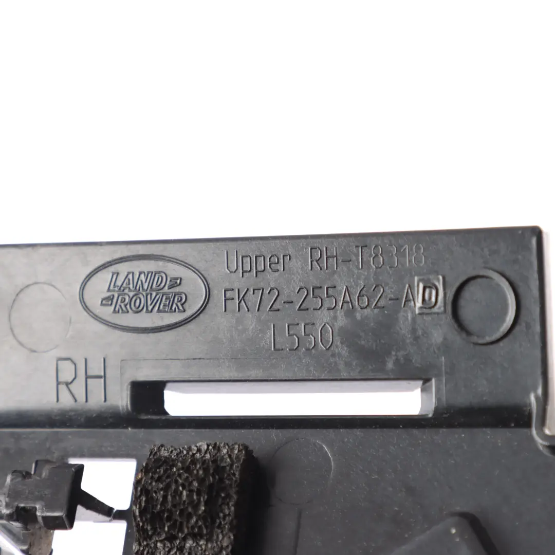 Land Rover Discovery L550 Guida Vetro Porta Posteriore Destra - SKU FK72-255A62-AD - Numero di parte FK72-255A62-AD