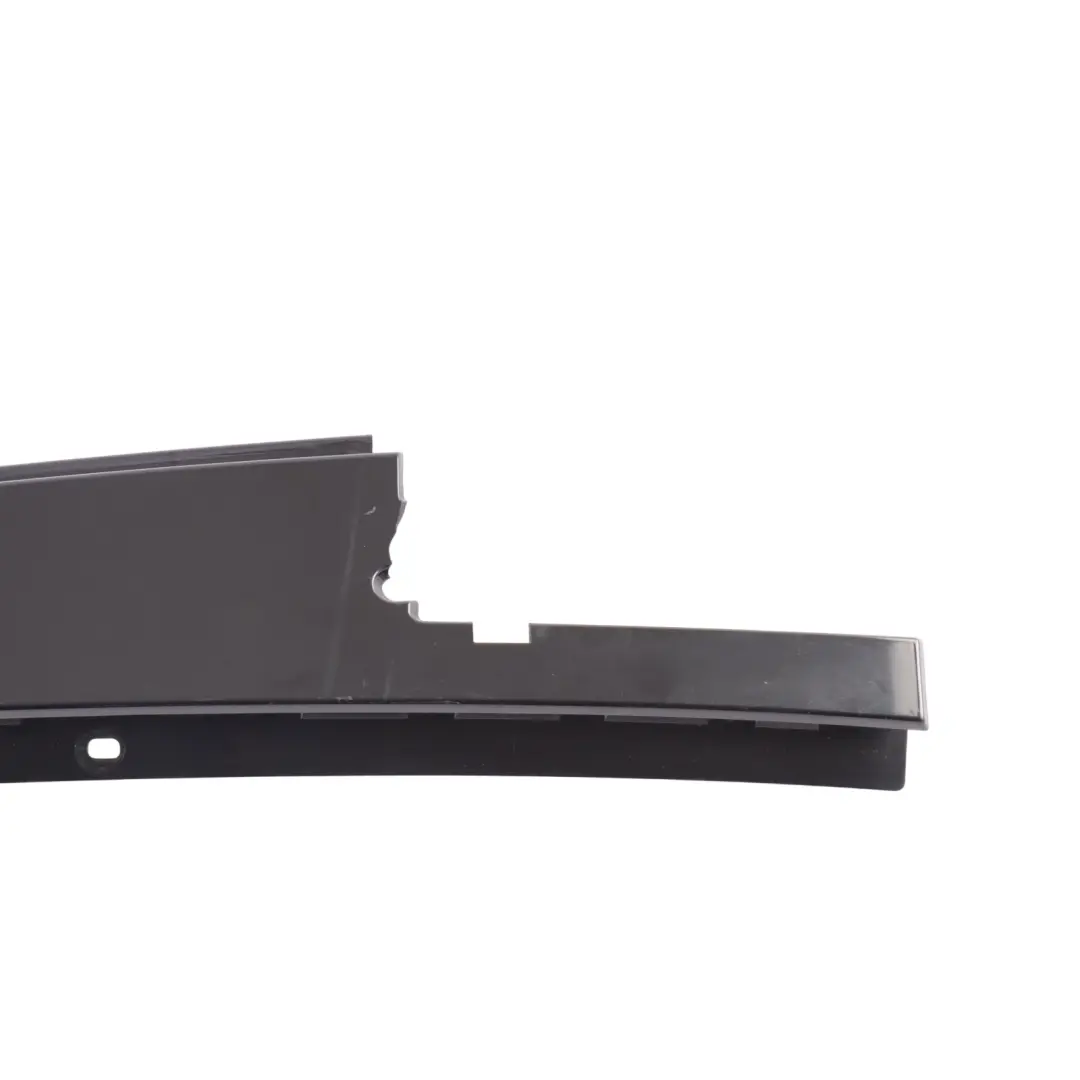 Listwa Słupka Drzwi Prawy Tył FK72255A80AA do Land Rover Discovery Sport L550 o numerze FK72-255A80-AA Land Rover Discovery Sport L550 Listwa Słupka Drzwi Prawy Tył FK72255A80AA - SKU FK72-255A80-AA - Numer Części FK72-255A80-AA