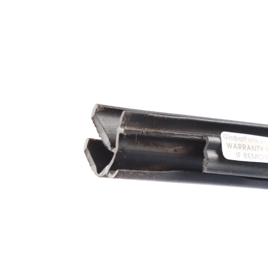 Inner Window Seal Gasket Rear Right O/S to Land Rover Discovery L550 with Part number FK72-25860-A Land Rover Discovery L550 Inner Window Seal Gasket Rear Right O/S - SKU FK72-25860-A - Part number FK72-25860-A