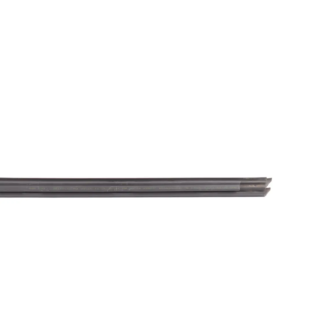 Fensterdichtung Innen Hinten Rechts für Land Rover Discovery L550 mit Teilenummer FK72-25860-A Land Rover Discovery L550 Fensterdichtung Innen Hinten Rechts - SKU FK72-25860-A - Teilenummer FK72-25860-A