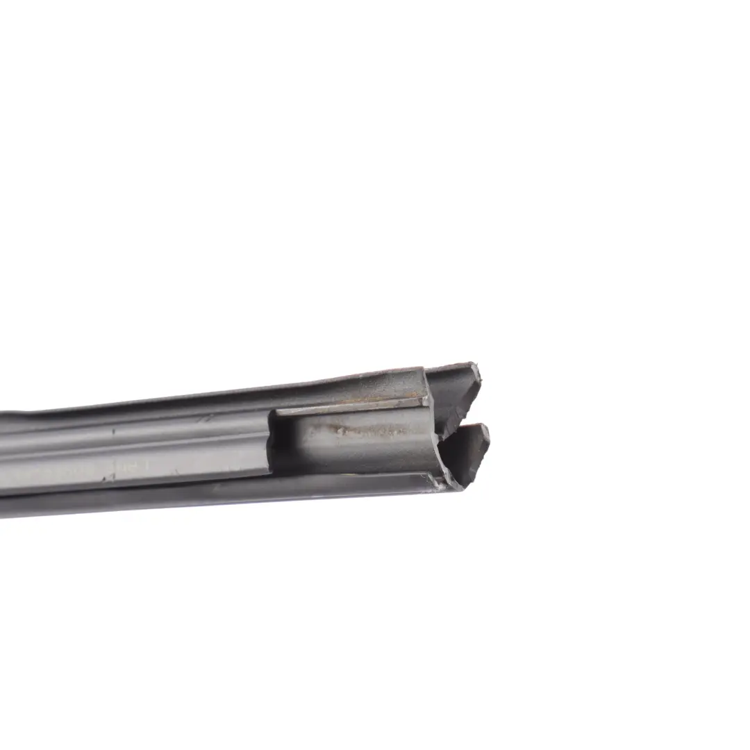 Land Rover Discovery L550 Guarnizione Vetro Posteriore Sinistro FK72-25860-A - SKU FK72-25861-A - Numero di parte FK72-25861-A