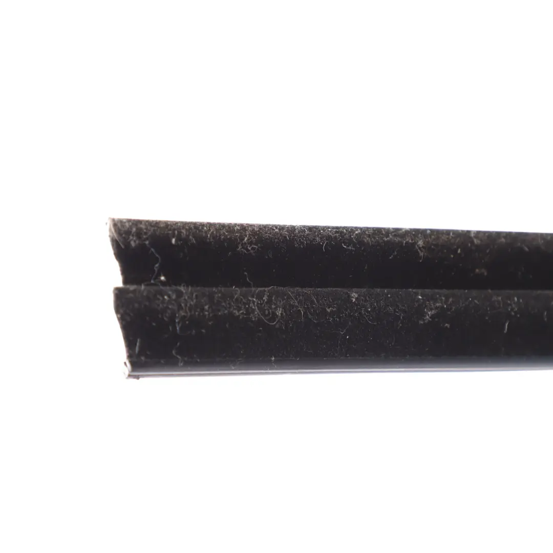 Fensterdichtung Innen Hinten Links FK72-25860-A für Land Rover Discovery L550 mit Teilenummer FK72-25861-A Land Rover Discovery L550 Fensterdichtung Innen Hinten Links FK72-25860-A - SKU FK72-25861-A - Teilenummer FK72-25861-A