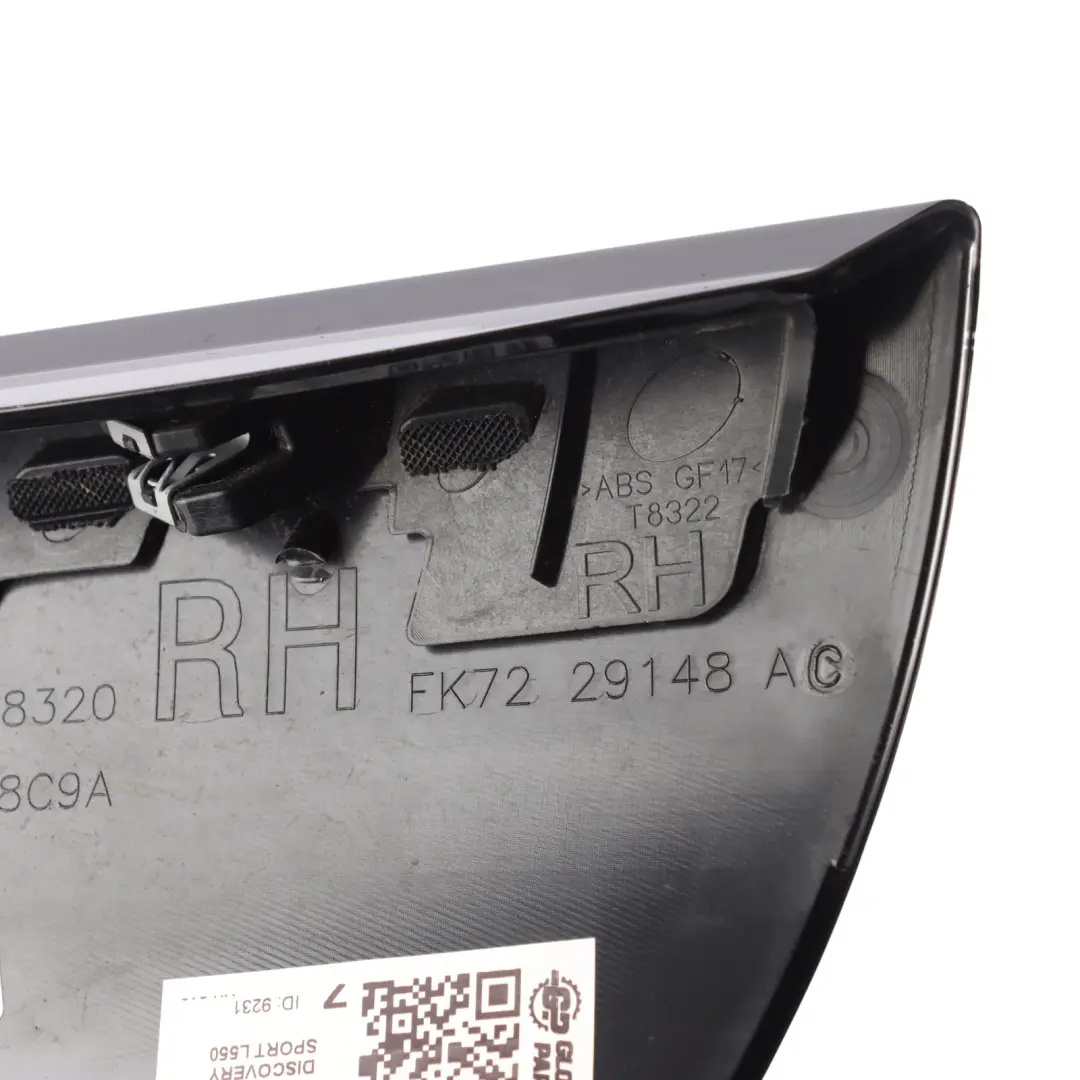 Listwa Osłona Panelu Prawy Tył Czarna Santorini Black - 820 do Land Rover L550 o numerze FK72-29148-AC Land Rover L550 Listwa Osłona Panelu Prawy Tył Czarna Santorini Black - 820 - SKU FK72-29148-AC-SAB - Numer Części FK72-29148-AC