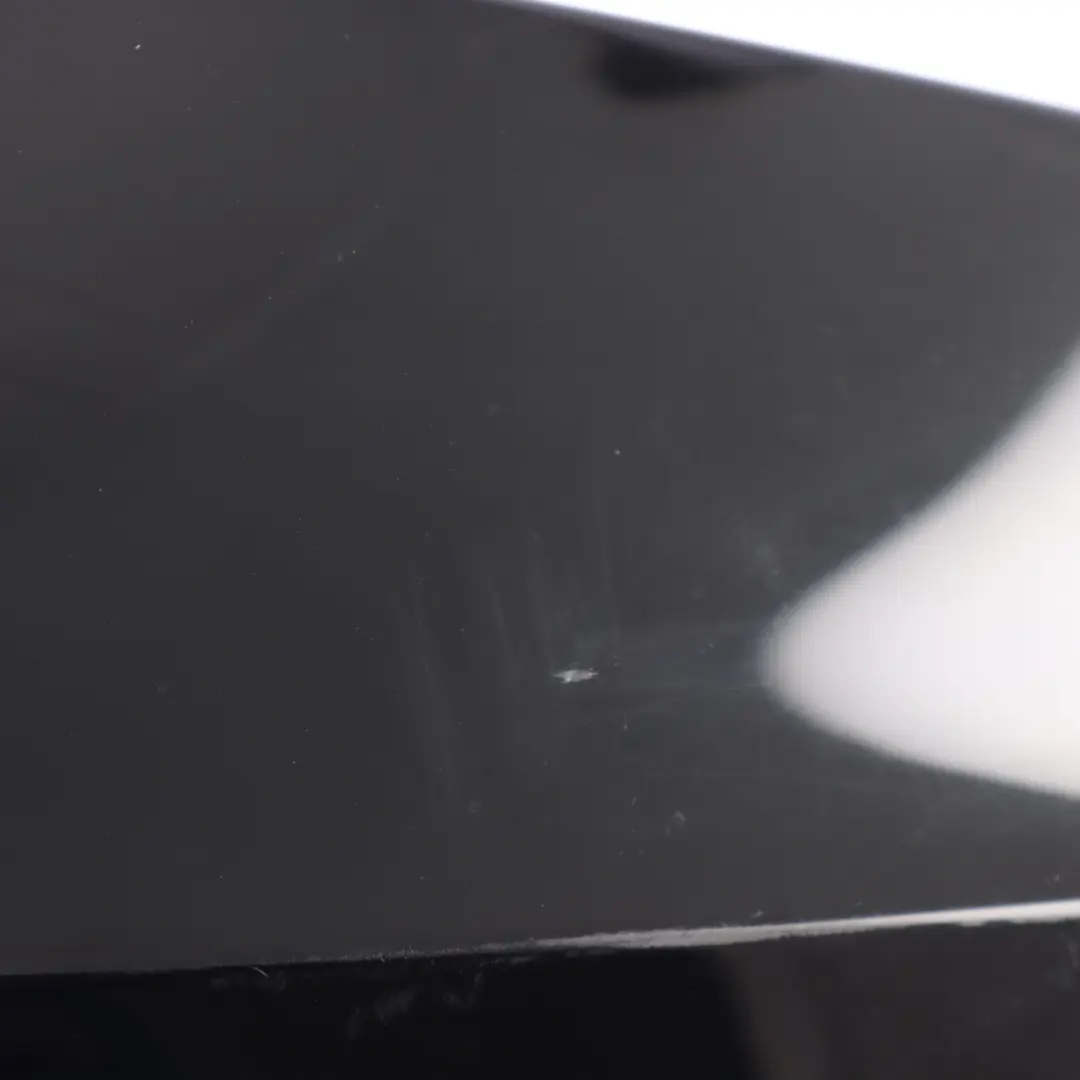 Panel Cubierta Moldura Trasera Derecha Santorini Negro - 820 para Land Rover L550 con número de pieza FK72-29148-AC Land Rover L550 Panel Cubierta Moldura Trasera Derecha Santorini Negro - 820 - SKU FK72-29148-AC-SAB - Número de pieza FK72-29148-AC