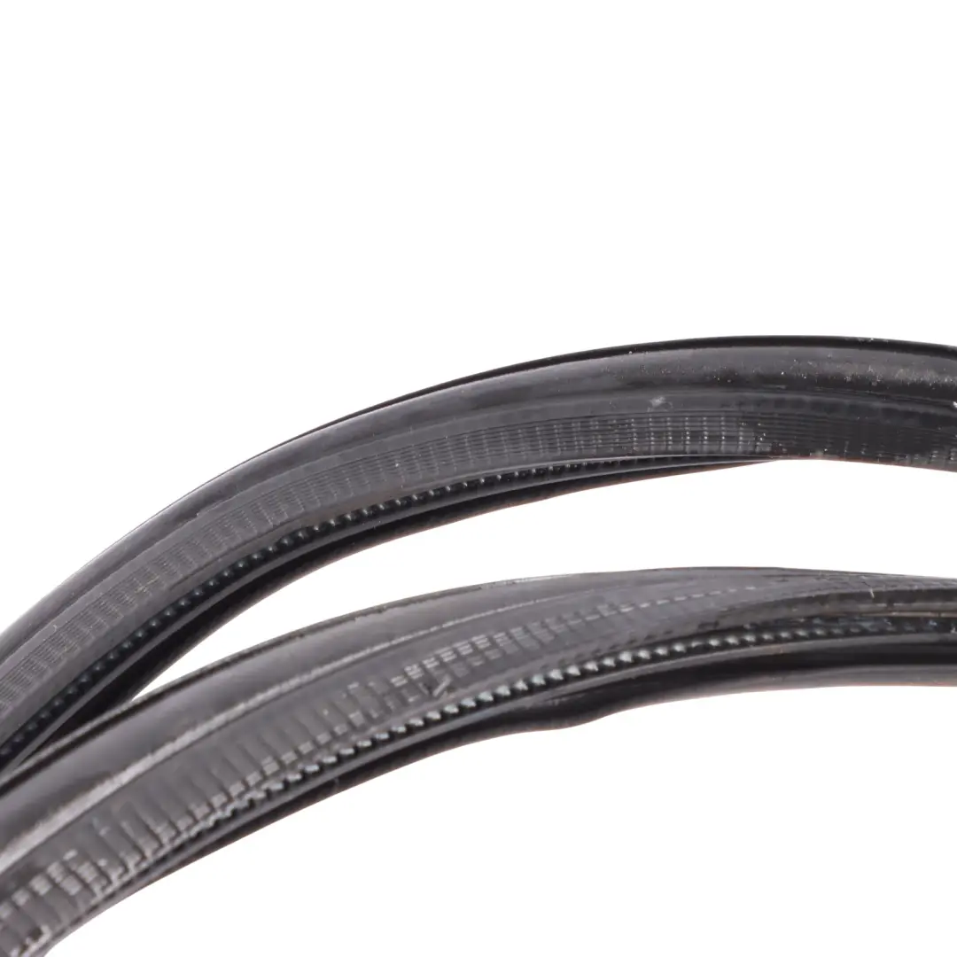 Trunk Boot Lid Tailgate Gasket Seal to Land Rover Discovery L550 with Part number FK72-41608-A Land Rover Discovery L550 Trunk Boot Lid Tailgate Gasket Seal - SKU FK72-41608-A - Part number FK72-41608-A