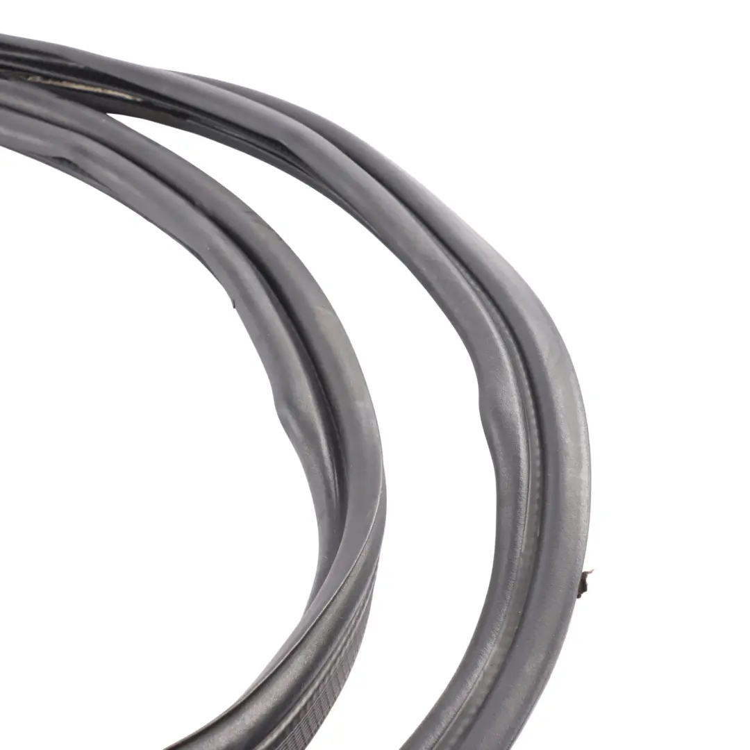 Kofferraum Deckel Heck Klappen Dichtung für Land Rover Discovery L550 mit Teilenummer FK72-41608-A Land Rover Discovery L550 Kofferraum Deckel Heck Klappen Dichtung - SKU FK72-41608-A - Teilenummer FK72-41608-A