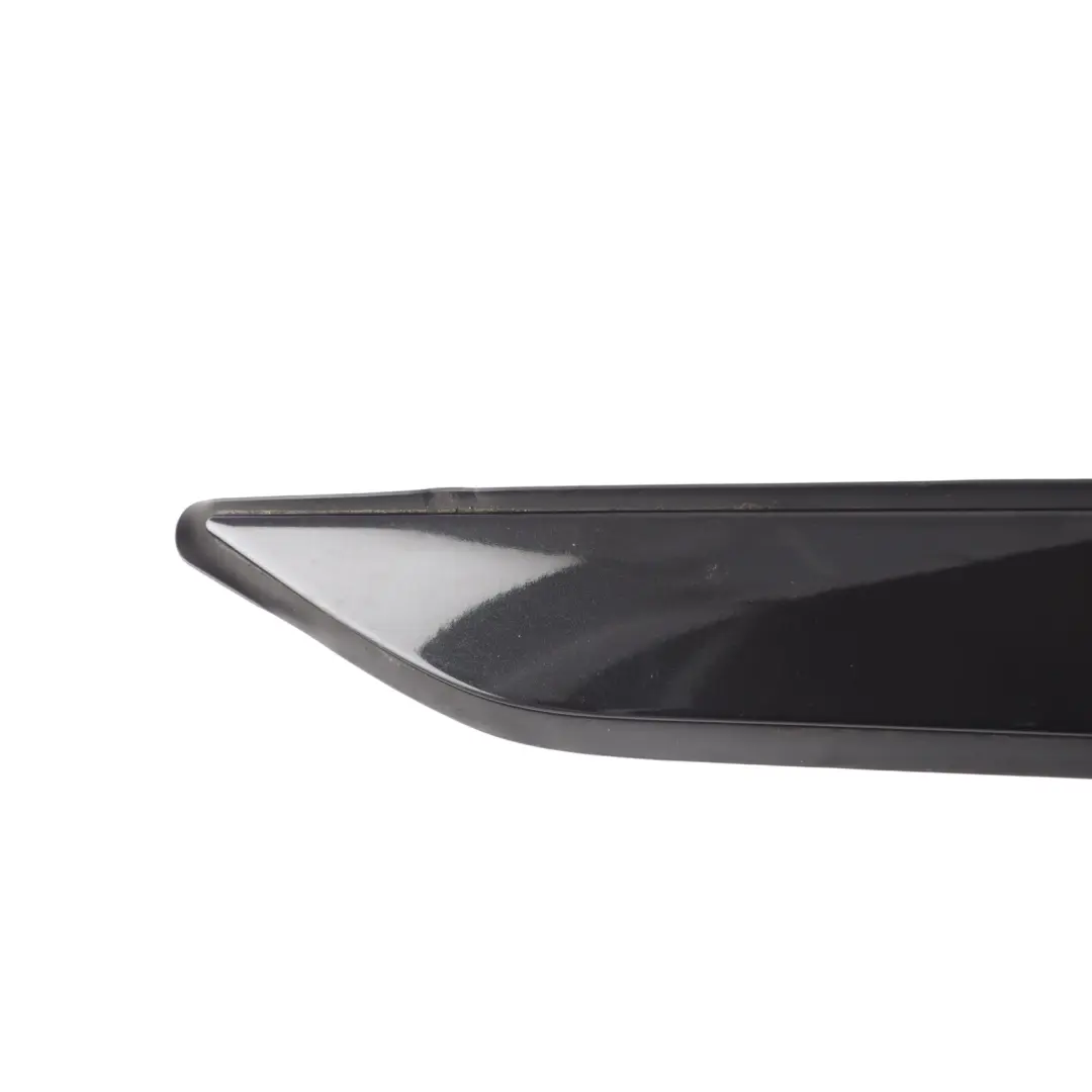 Roof Moulding Strip Rear Right O/S Santorini Black 820 to Land Rover Discovery L550 with Part number FK72-50462-A Land Rover Discovery L550 Roof Moulding Strip Rear Right O/S Santorini Black 820 - SKU FK72-50462-A-SAB - Part number FK72-50462-A