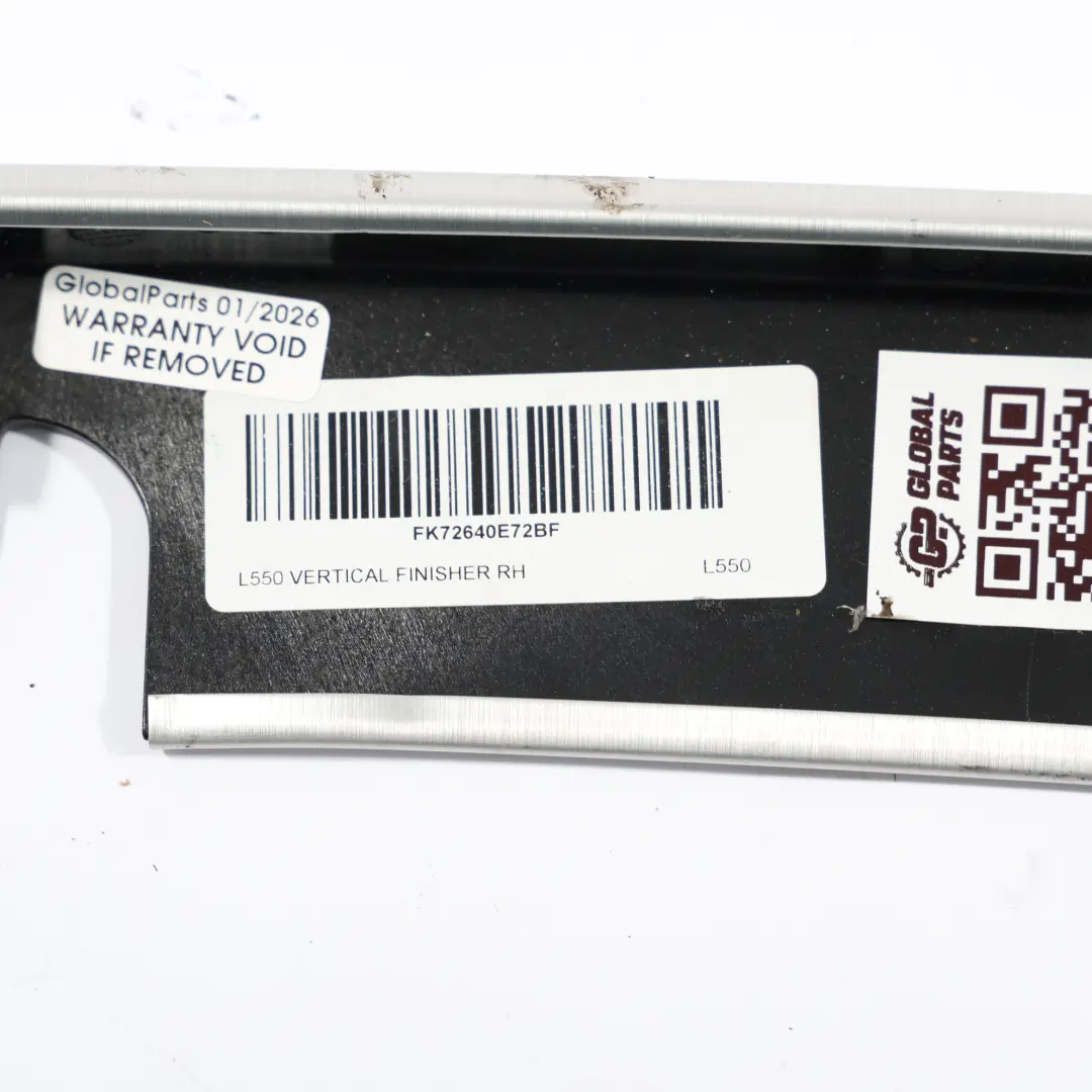 Osłona Konsoli Prawa FK72640E72BF do Land Rover Discovery Sport L550 o numerze FK72-640E72-BF Land Rover Discovery Sport L550 Osłona Konsoli Prawa FK72640E72BF - SKU FK72-640E72-BF - Numer Części FK72-640E72-BF